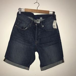 Men’s H&M denim shorts. Size 30.